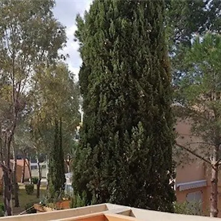 Apartment T2 A 200m De La Avec Terrasse, Parking, 5 Couchages - - Fr-1-388-126